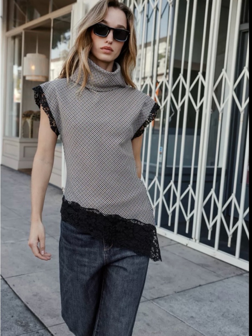 Zara Black Lace-Trim Sleeveless Knit Top - Picture 3 of 9